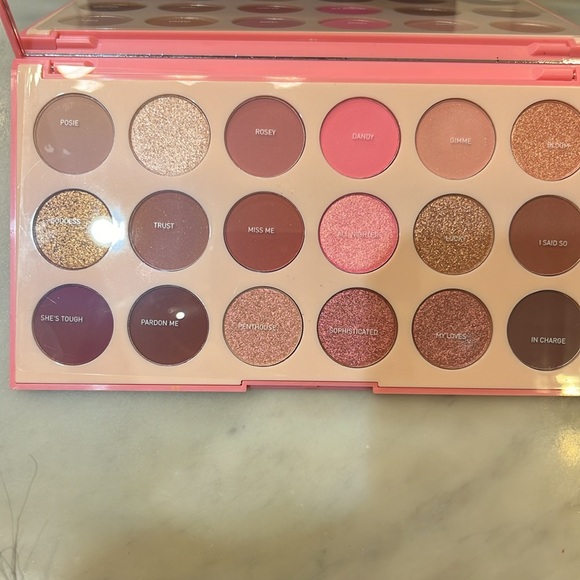 Va va bloom palette (new) - Picture 7 of 11